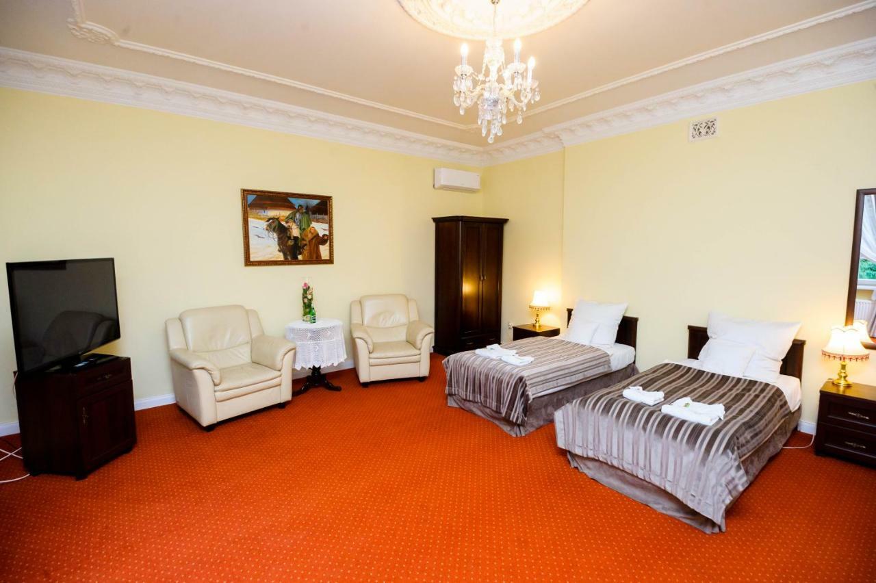 Hotel Dwor Sójki Esterno foto