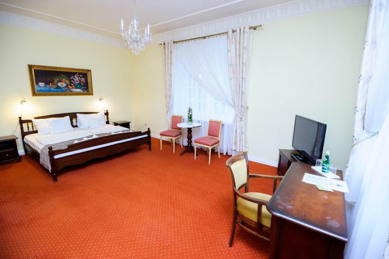 Hotel Dwor Sójki Esterno foto