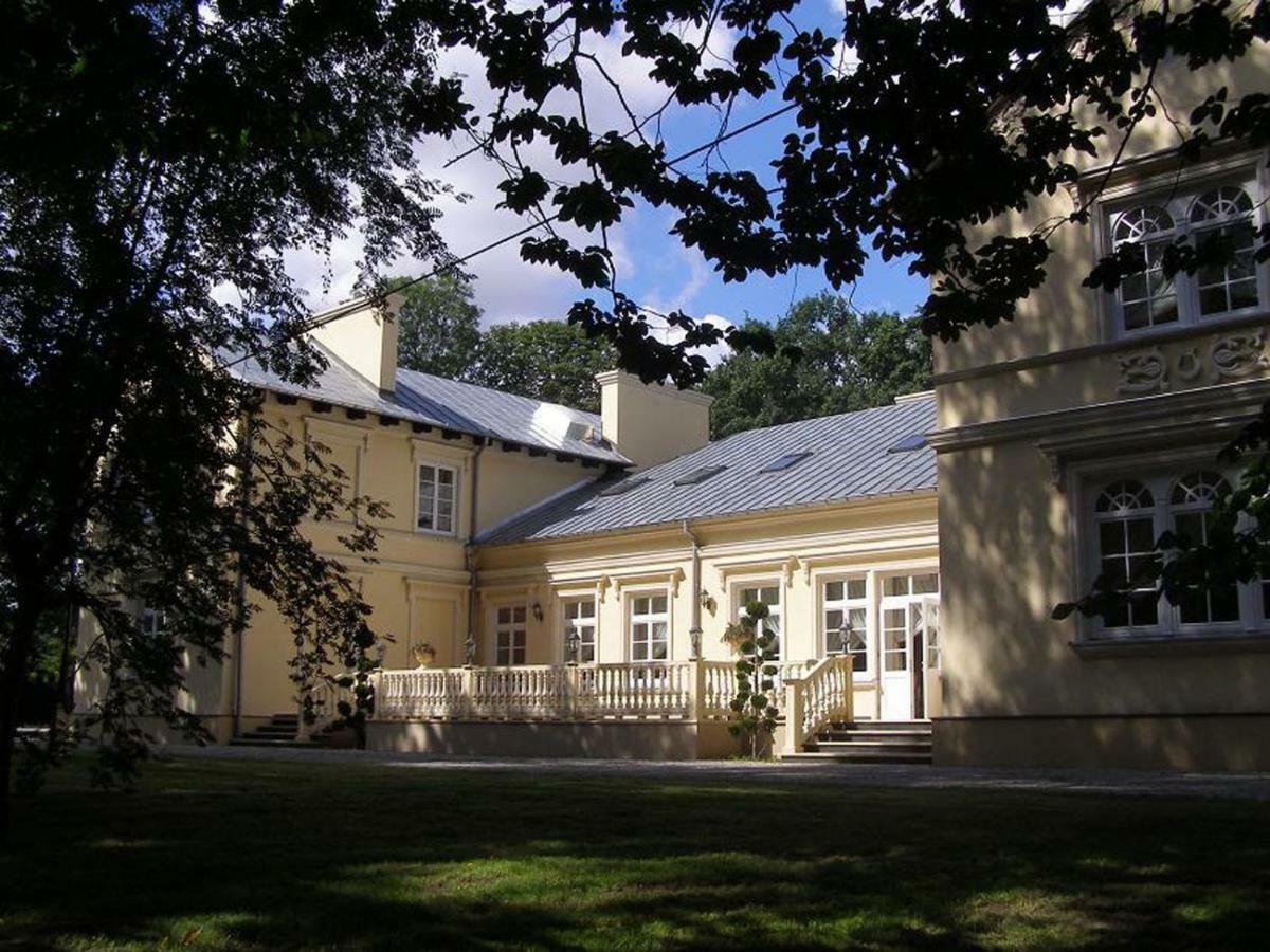 Hotel Dwor Sójki Esterno foto